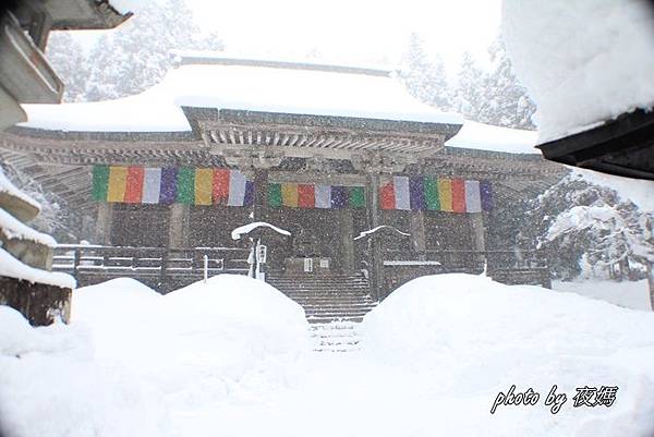 山寺雪