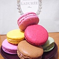 201205LADUREE034