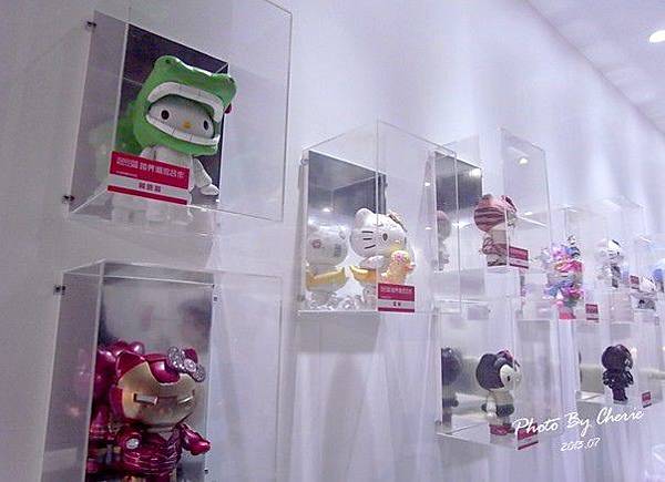 201307ROBOT KITTY互動展080.jpg