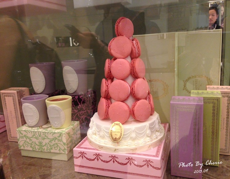LADUREE002.jpg LADUREE002.jpg