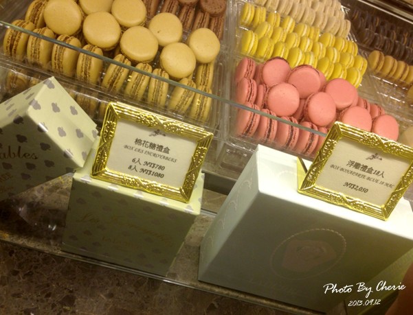 LADUREE010.jpg LADUREE010.jpg