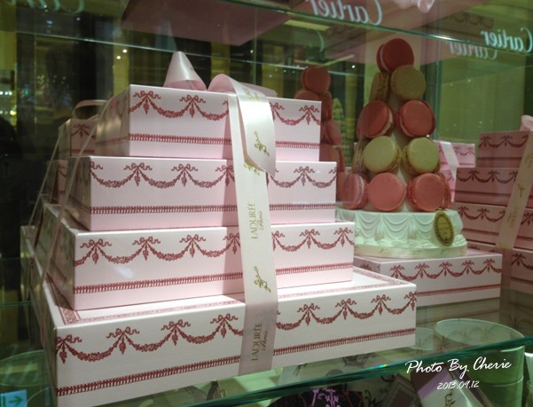 LADUREE017.jpg LADUREE017.jpg