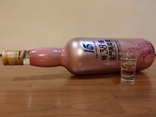 38金門高粱酒15周年特優紀念版玫瑰金版04.jpg