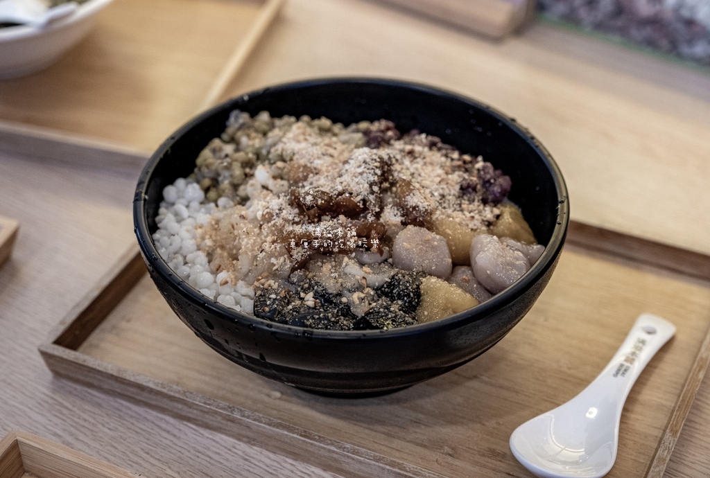 [高雄]左營區。滿溢本舖-高雄巨蛋富國店