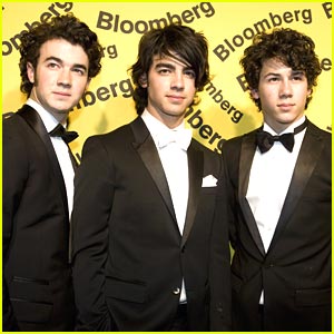 Jonas Brothers ‘Tonight’ Music Video Details! 