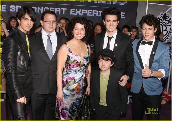 jonas brothers 3d premiere 10