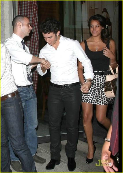 kevin-jonas-engagement-party-danielle-deleasa-07.jpg