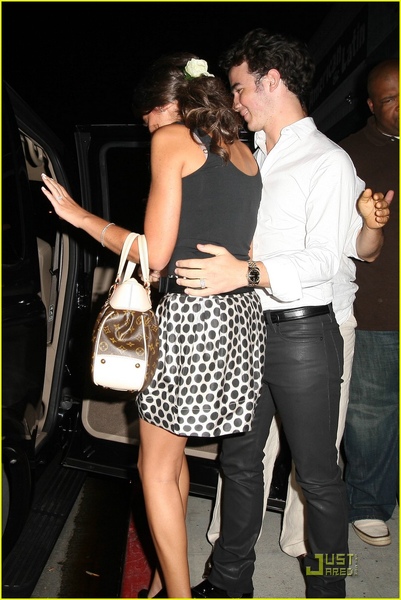 kevin-jonas-engagement-party-danielle-deleasa-10.jpg