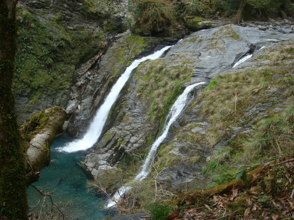 第三層雙道懸瀑.JPG