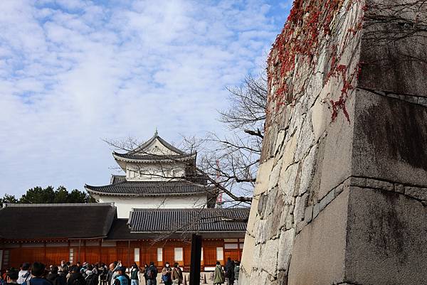 大井川5日-14  名古屋城  1121217