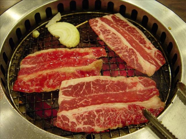 高雄美食-日式無煙炭烤-燒肉屋