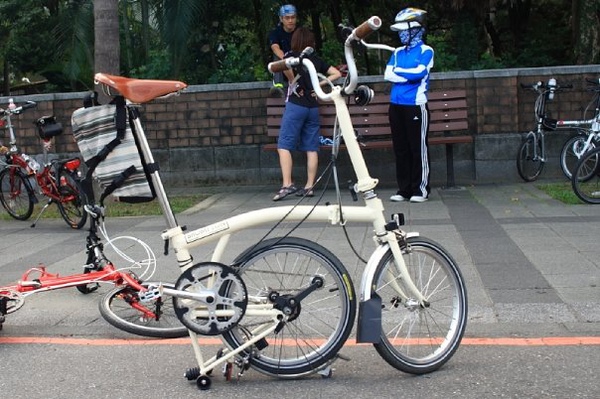 Brompton M3L小白布.jpg