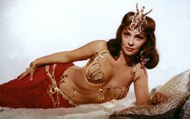 珍娜露露布麗姬妲 (Gina Lollobrigida)