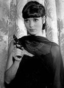 Elsa Martinelli -4