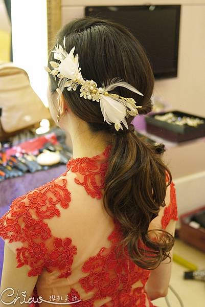 紅色禮服_短髮韓系低馬尾_2.JPG
