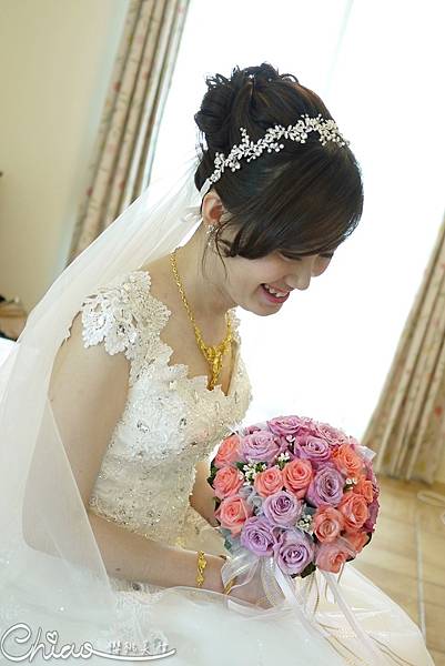 甜美髮帶花苞盤髮_4.JPG