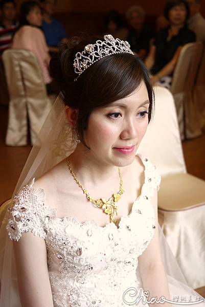 氣勢皇冠蕾絲長頭紗_2.JPG