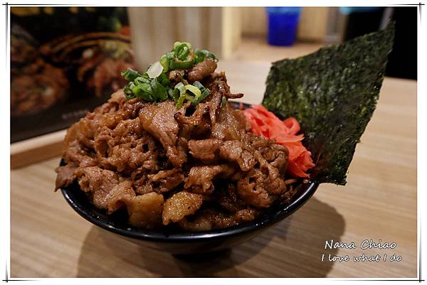 台中美食-逢甲美食-牛丁次郎坊x深夜裡的和魂燒肉丼x逢甲支店08.jpg