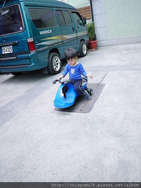 到外面騎車囉^^