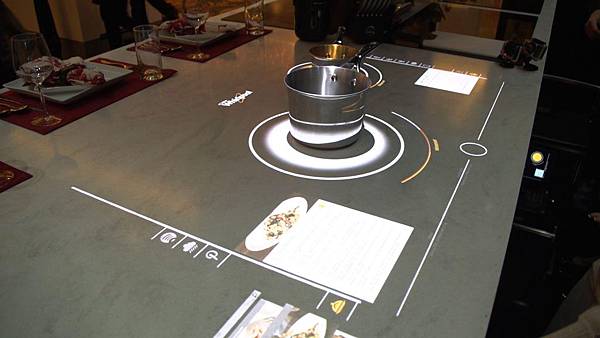 智慧爐具.jpg 智慧爐具.jpg