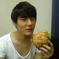 2_1246800188-junsu.jpg