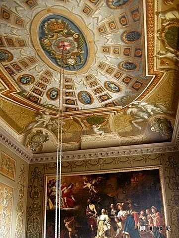 Hampton Court Palace  (19).jpg