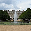 Hampton Court Palace  (34).jpg