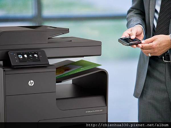 HP-Officejet-Pro-X576dw-2