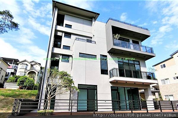 o15新竹寶山愛迪生山莊全新百坪豪宅電梯別墅2_竹科後花園,放翁清境 (1).jpg o15新竹寶山愛迪生山莊全新百坪豪宅電梯別墅2_竹科後花園,放翁清境 (1).jpg