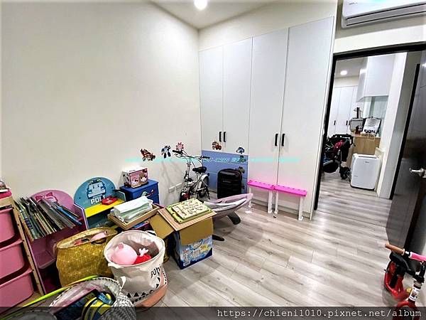 l12東大HOLA北歐風裝潢四房平車G1中庭綠景戶 -六樓之35 (6).jpg l12東大HOLA北歐風裝潢四房平車G1中庭綠景戶 -六樓之35 (6).jpg