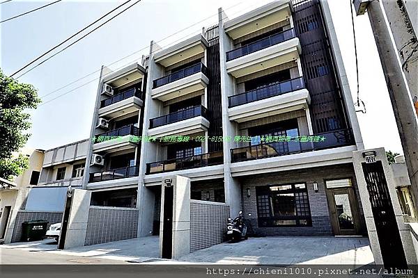 rr18港南國小全新電梯別墅四大套房+庭院雙車位 (海埔路151巷105~109號) (1).jpg