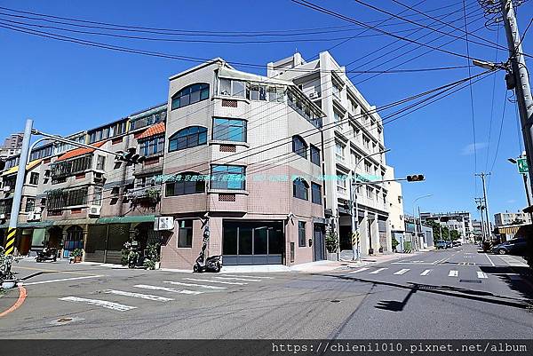 r18南寮商圈臨10米路庭院透天_五大房+車庫 (延平路三段490巷32號) (17).jpg r18南寮商圈臨10米路庭院透天_五大房+車庫 (延平路三段490巷32號) (17).jpg
