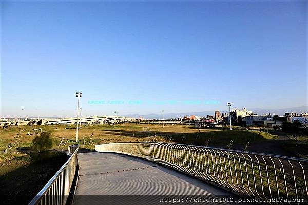 s19南寮運動公園 (南寮頭前溪休憩公園)_新竹市東大路四段與西濱路一段交會區塊 (2).jpg