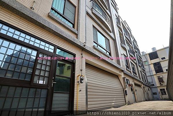 b2南寮國小學區「莫凡」大面寬別墅㊝車庫雙車位_新竹市北區東大路三段439巷27之2號 (2).jpg