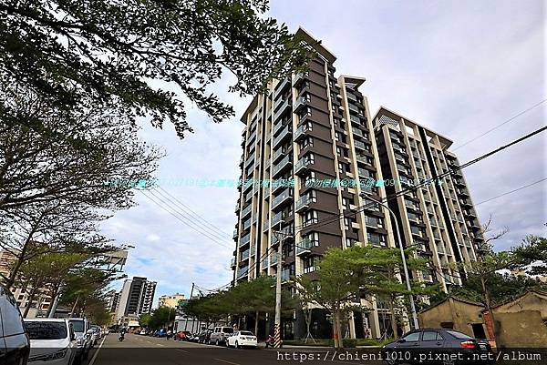 a1春福HI INN社區_新竹市榮濱南路350號~378號 (2).jpg a1春福HI INN社區_新竹市榮濱南路350號~378號 (2).jpg