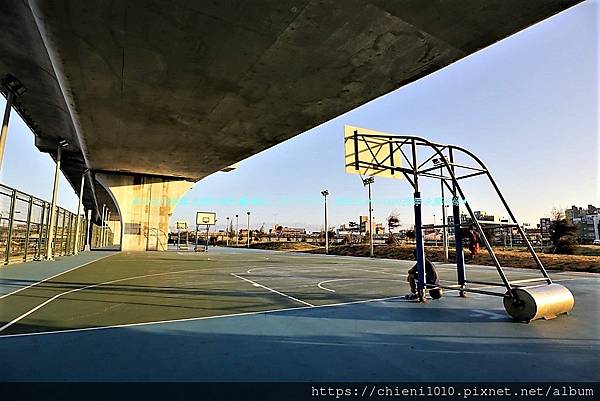 t24南寮運動公園 (南寮頭前溪休憩公園)_新竹市東大路四段與西濱路一段交會區塊 (21).jpg