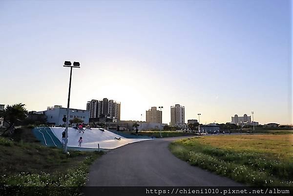 t20南寮運動公園 (南寮頭前溪休憩公園)_新竹市東大路四段與西濱路一段交會區塊 (13).jpg