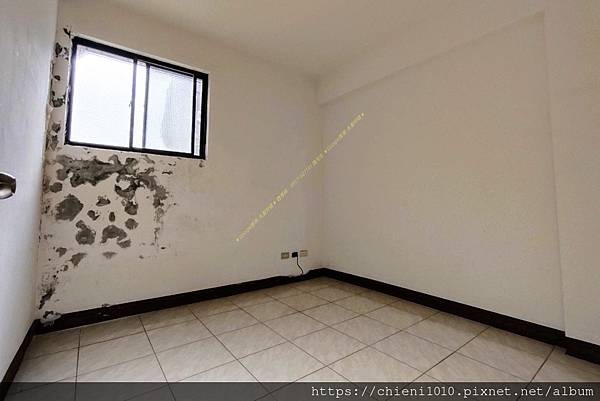 l12低總價♥南寮田字型透天㊣五房✚車庫♥7米大面寬_新竹市延平路三段526巷4弄75-1號 (12).jpg