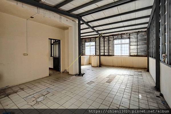 n14低總價♥南寮田字型透天㊣五房✚車庫♥7米大面寬_新竹市延平路三段526巷4弄75-1號 (14).jpg