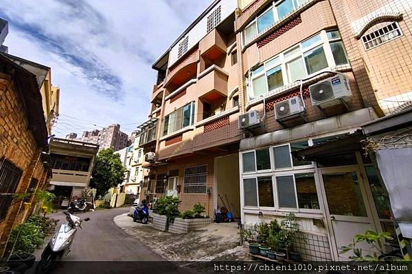 r18低總價♥南寮田字型透天㊣五房✚車庫♥7米大面寬_新竹市延平路三段526巷4弄75-1號 (17).jpg r18低總價♥南寮田字型透天㊣五房✚車庫♥7米大面寬_新竹市延平路三段526巷4弄75-1號 (17).jpg