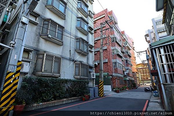 q17光華大潤發商圈「水晶蘭庭」旁の低總價精巧三房&hearts;雙陽台_新竹市光華二街56巷12號二樓 (17).jpg