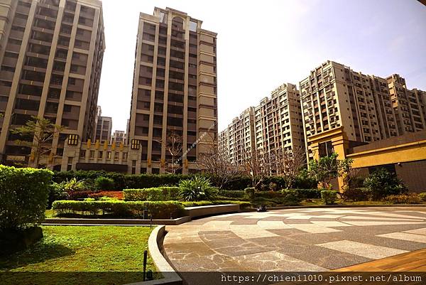 t27昌隆廣場〡勝華好讚-中庭_苗栗縣頭份市和平路300號~330號 (1).jpg t27昌隆廣場〡勝華好讚-中庭_苗栗縣頭份市和平路300號~330號 (1).jpg