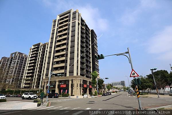 t34昌隆廣場〡勝華好讚_苗栗縣頭份市和平路300號~330號 (12).jpg