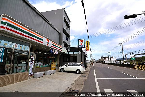 t30 7-ELEVEN富山門市_新竹縣芎林鄉富林路三段693號695號 (1).jpg
