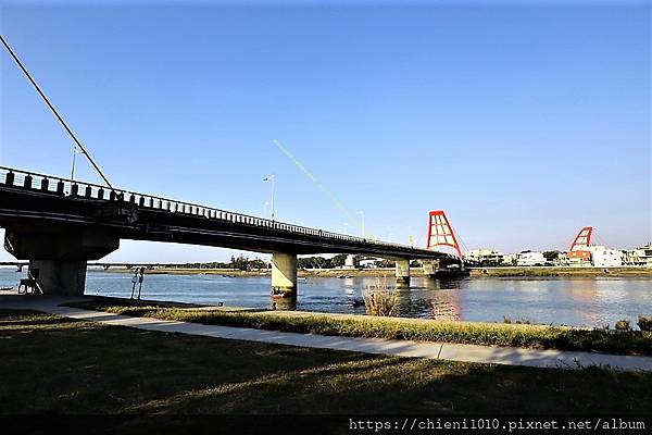 a24新竹市北區舊港大橋 -左岸舊港 (8).JPG