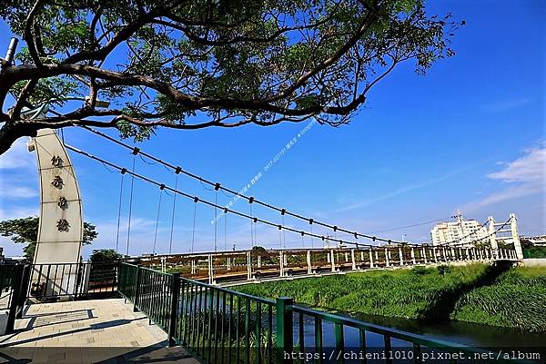 t32新竹市香山區竹香南北路-客雅溪步道,竹香吊橋 (2).JPG t32新竹市香山區竹香南北路-客雅溪步道,竹香吊橋 (2).JPG