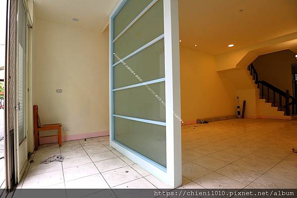 e5竹北縣政特區「凡爾賽花園」臨路別墅㊝四大房✚雙車位車庫♥縣治一期 (6).jpg