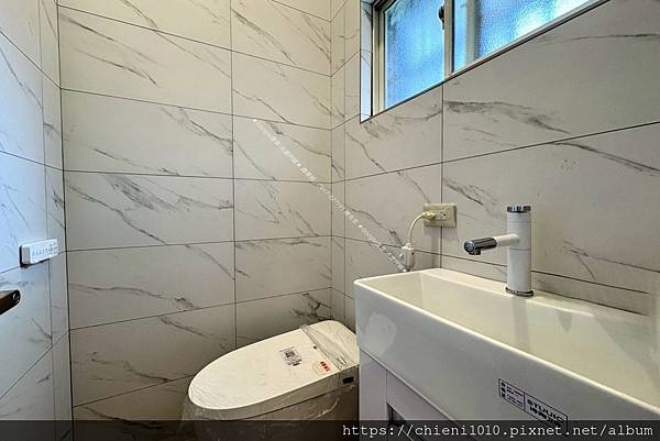 h8竹北縣政特區「凡爾賽花園」臨路別墅優四大房雙車位車庫♥縣治一期 (10-1).jpg h8竹北縣政特區「凡爾賽花園」臨路別墅優四大房雙車位車庫♥縣治一期 (10-1).jpg