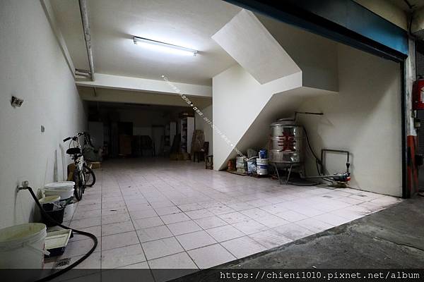 t20竹北縣政特區「凡爾賽花園」臨路別墅㊝四大房✚雙車位車庫♥縣治一期 (25).jpg
