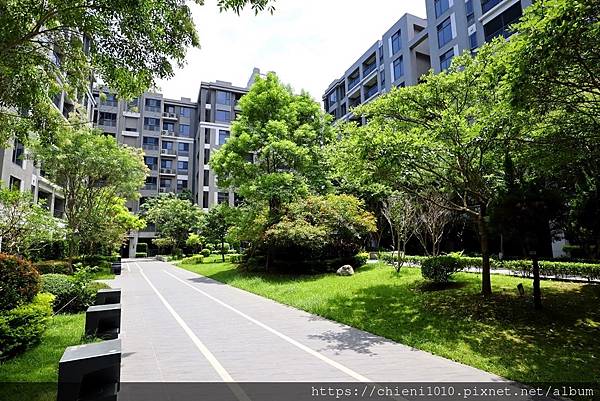 t22東大HOLA社區中庭 (2).JPG t22東大HOLA社區中庭 (2).JPG